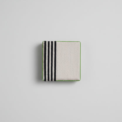Design variant 2 - Stripes, cream & colour trim